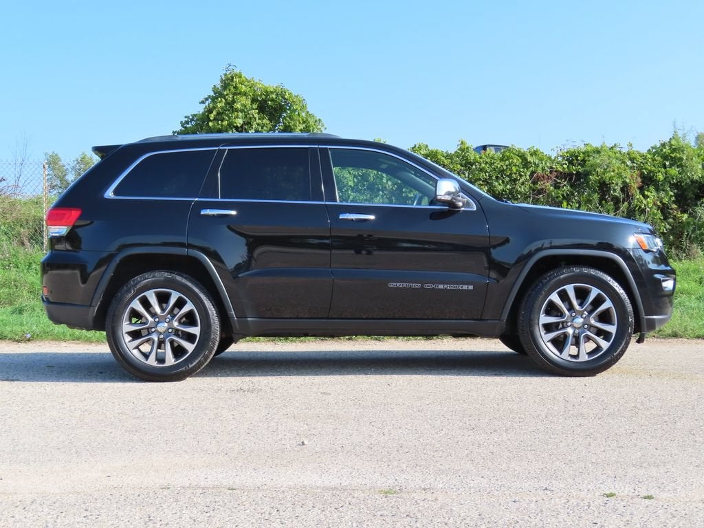 Used 2018 Jeep Grand Cherokee Limited with VIN 1C4RJFBG6JC238646 for sale in Oconomowoc, WI
