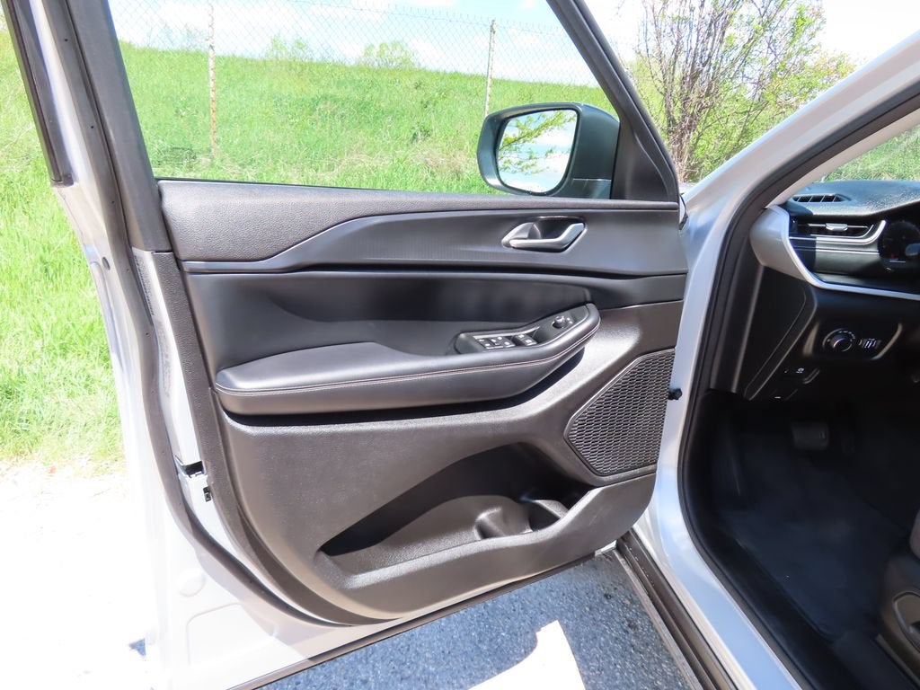 2024 Jeep Grand Cherokee Laredo X 4x4