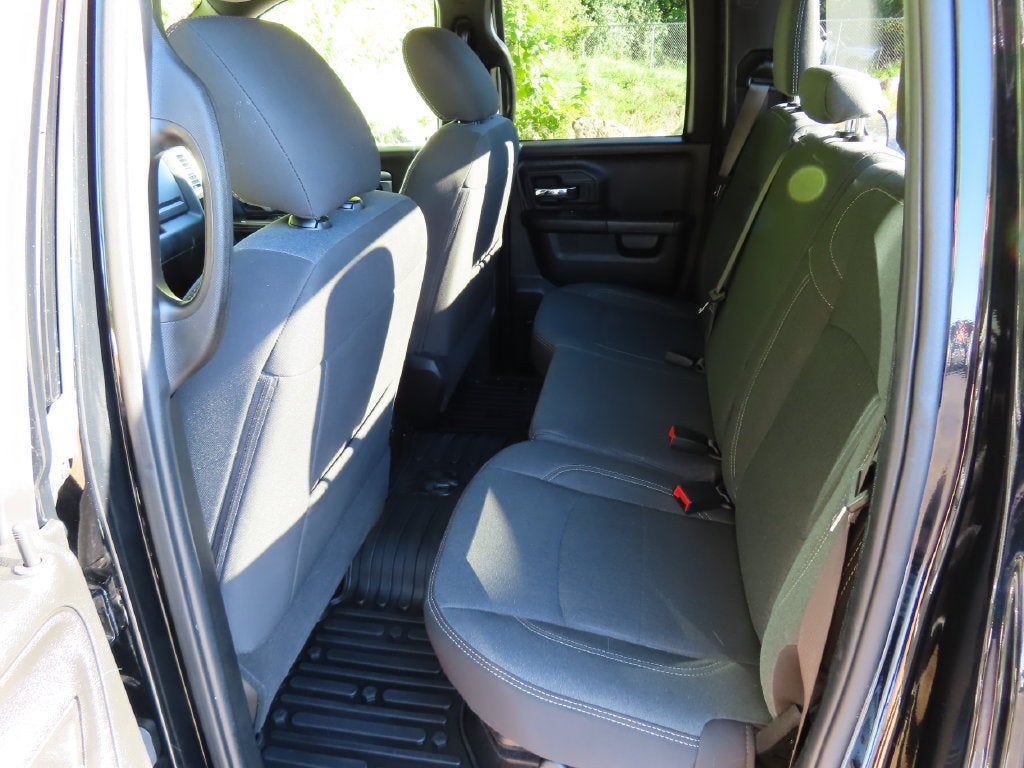 2024 RAM 1500 Classic Warlock Quad Cab 4x4 6'4" Box