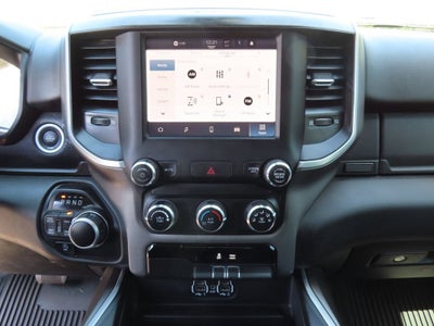 2022 RAM 1500 Big Horn Crew Cab 4x4 5'7" Box