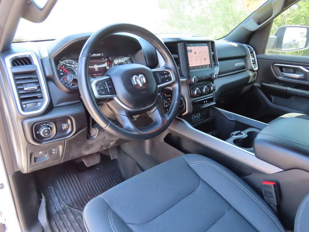 2022 RAM 1500 Big Horn Crew Cab 4x4 5'7" Box