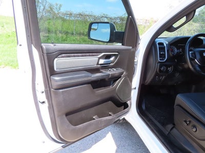 2022 RAM 1500 Big Horn Crew Cab 4x4 5'7" Box