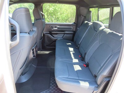 2022 RAM 1500 Big Horn Crew Cab 4x4 5'7" Box
