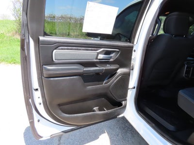 2022 RAM 1500 Big Horn Crew Cab 4x4 5'7" Box