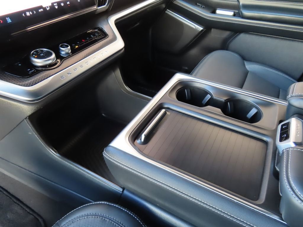 2025 Ford Expedition Platinum - Photo 23