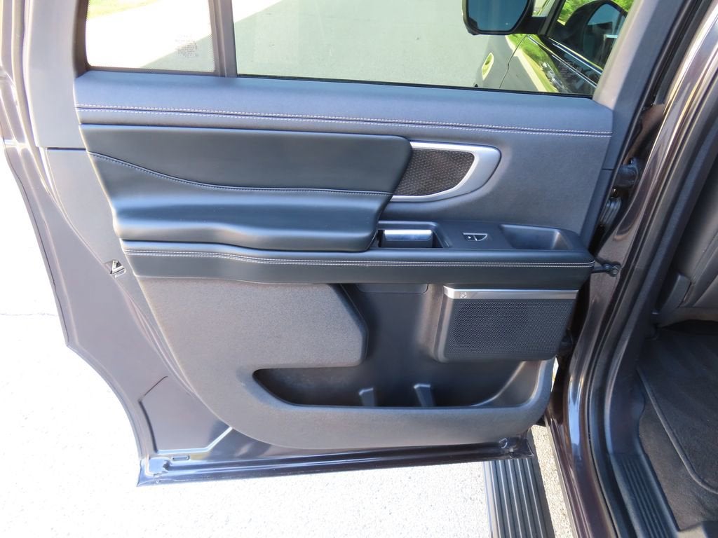 2025 Ford Expedition Platinum - Photo 32
