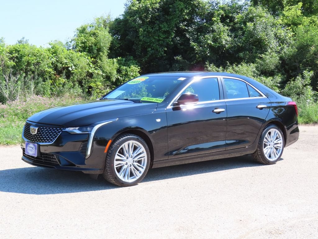 2023 Cadillac CT4 Premium Luxury