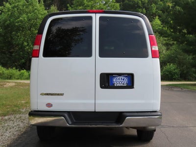 2017 Chevrolet Express Passenger 3500 LT