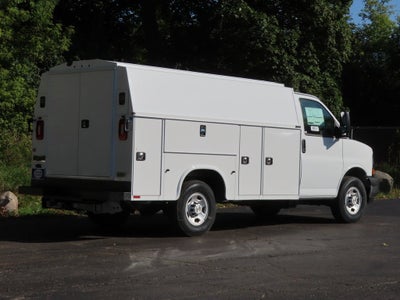 2025 Chevrolet Express Cutaway 3500 1WT