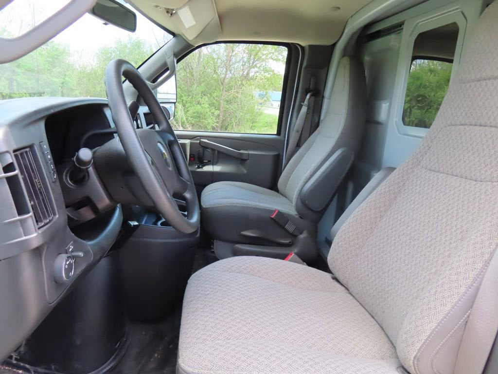 2025 Chevrolet Express Cutaway 3500 Work Van
