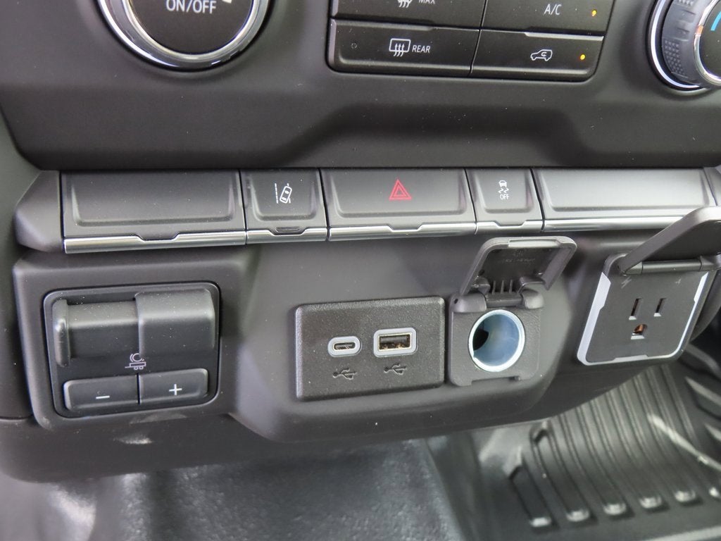 2025 Chevrolet Silverado 3500 HD Chassis Cab Work Truck