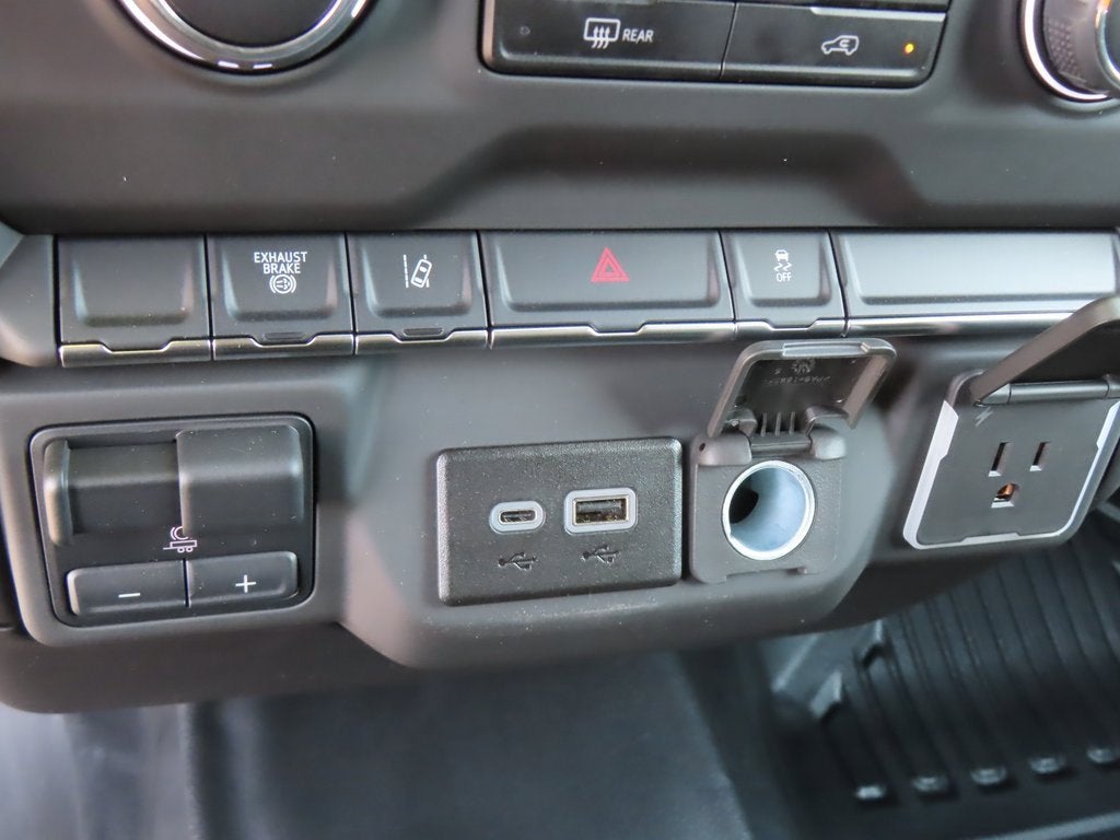 2025 Chevrolet Silverado 3500 HD Chassis Cab Work Truck