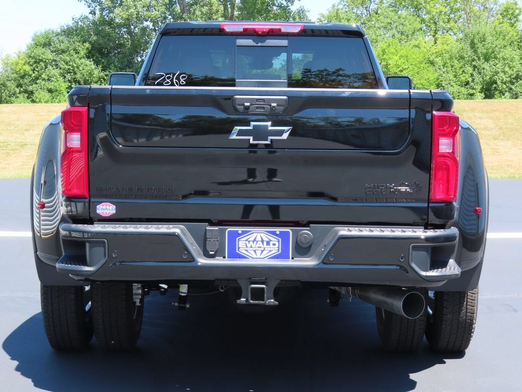 2026 Chevrolet Silverado 3500 HD High Country DRW
