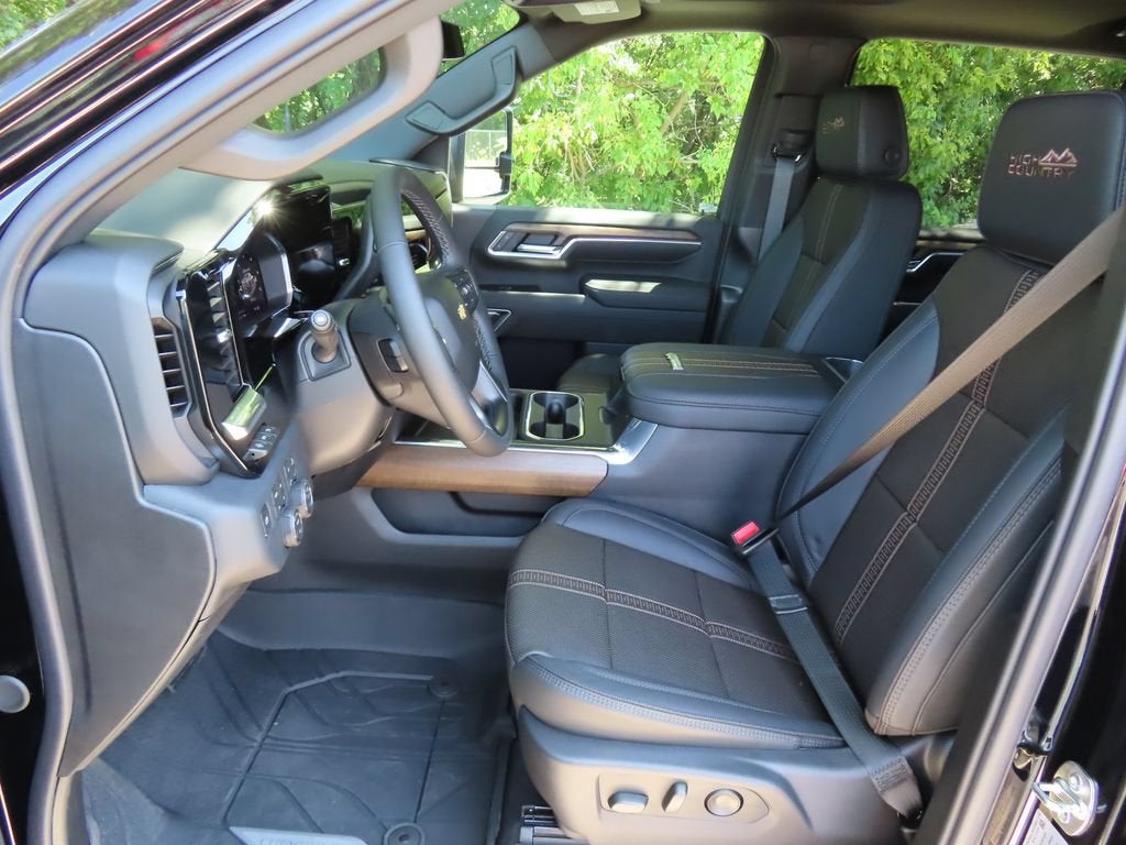 2026 Chevrolet Silverado 3500 HD High Country DRW