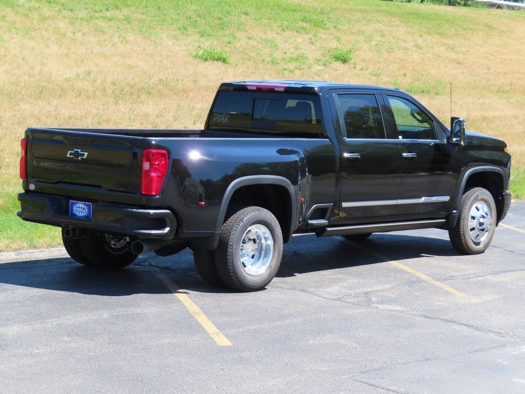 2026 Chevrolet Silverado 3500 HD High Country DRW