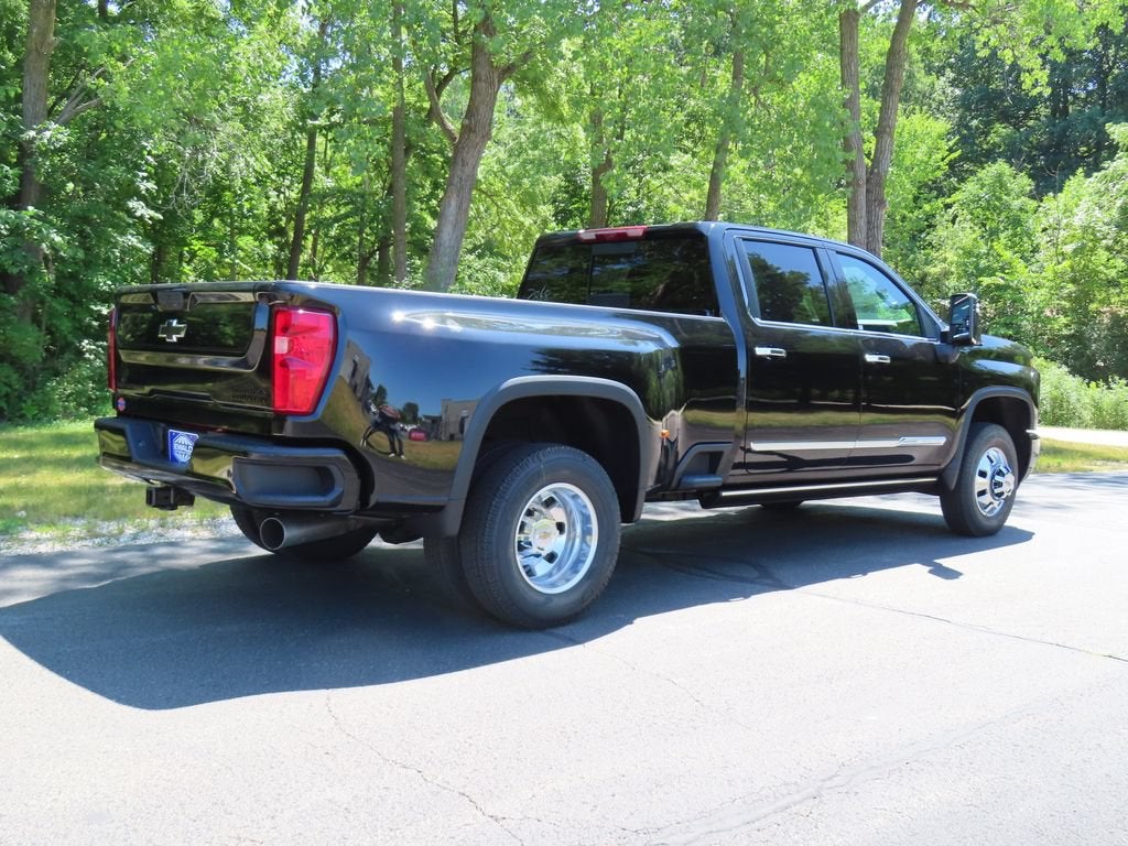 2026 Chevrolet Silverado 3500 HD High Country DRW