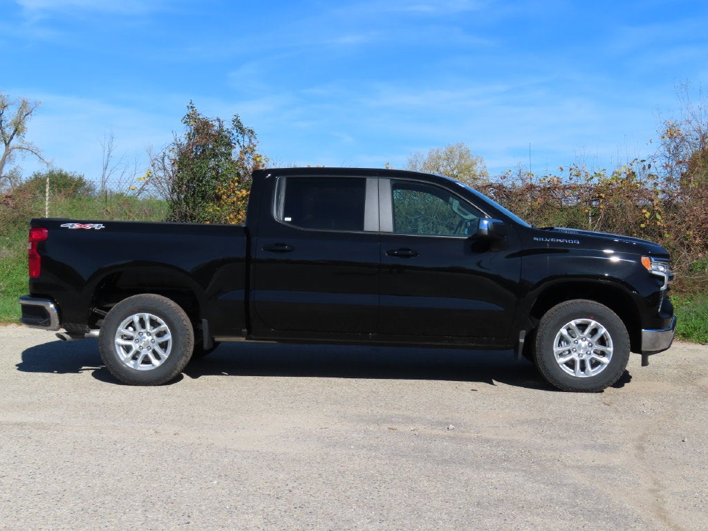 2026 Chevrolet Silverado 1500 LT - Photo 2