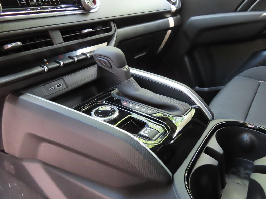 2026 Chevrolet Colorado Work Truck - Photo 6