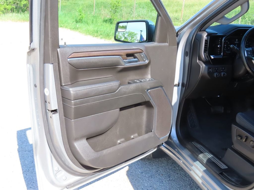 2023 Chevrolet Silverado 1500 LT - Photo 25