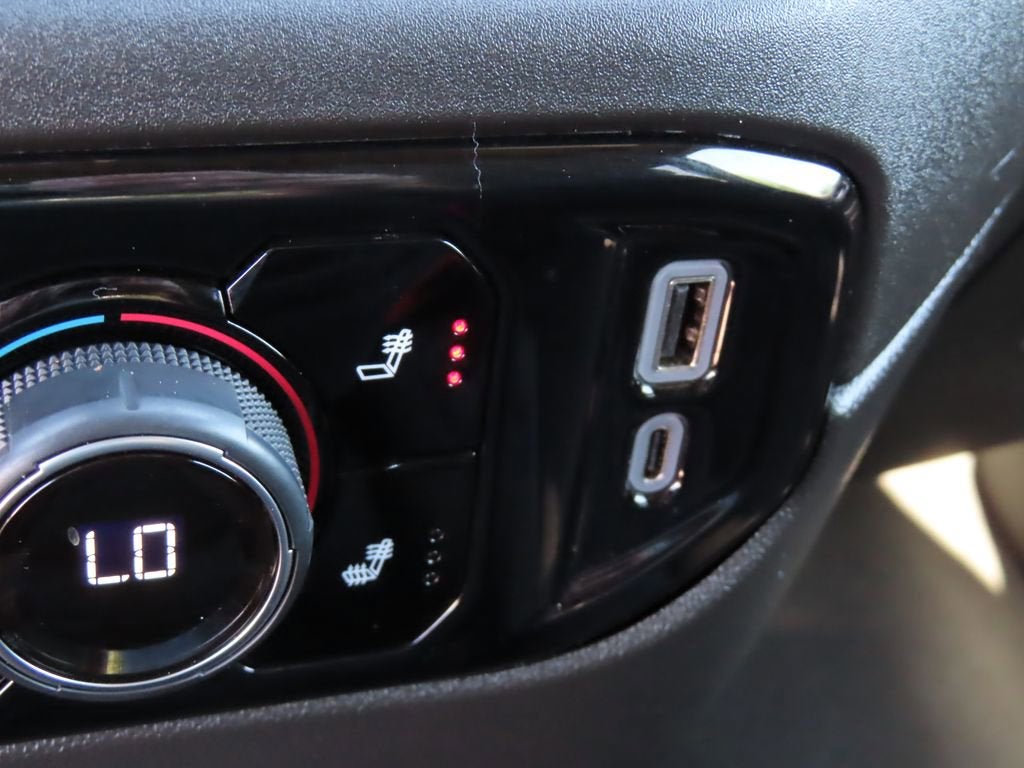 2023 Chevrolet Silverado 1500 LT - Photo 8