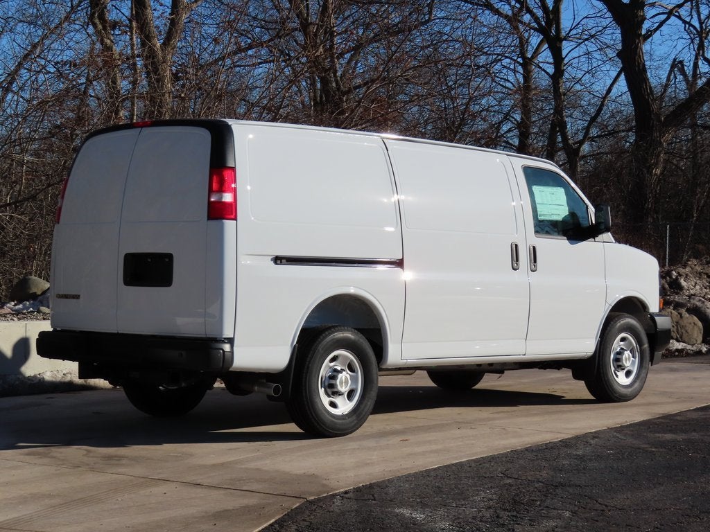 2025 Chevrolet Express Cargo 2500 WT