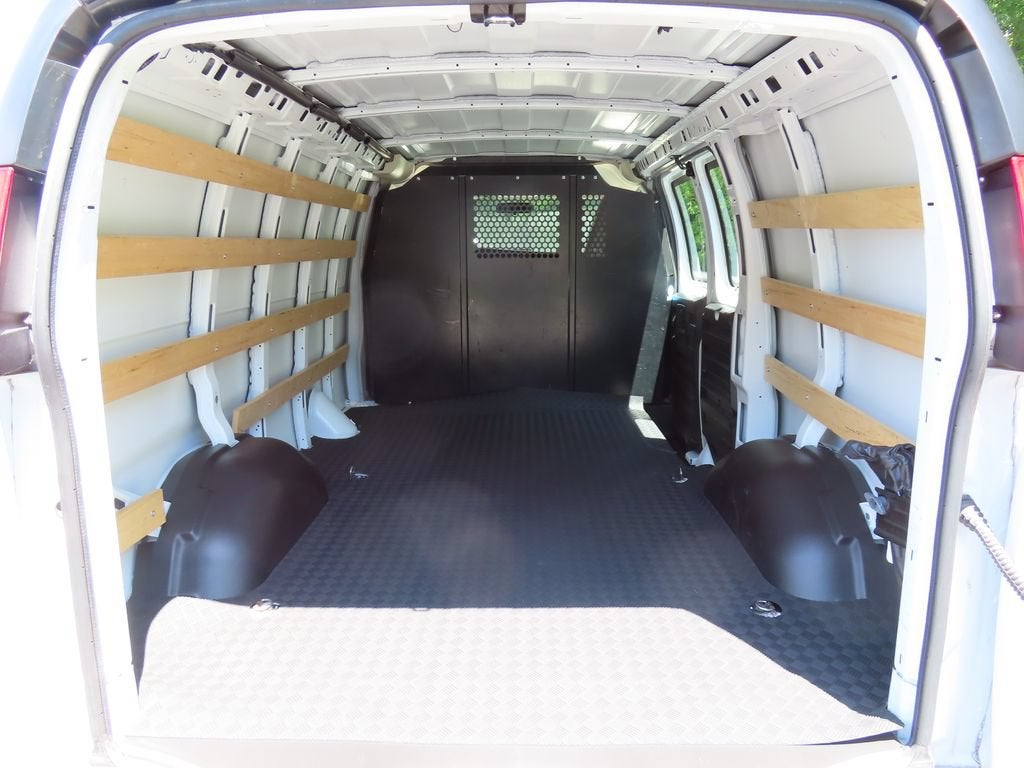 2024 Chevrolet Express Cargo 2500 WT