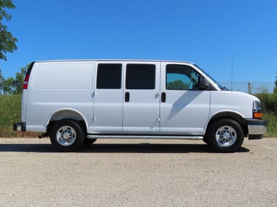 2025 Chevrolet Express Cargo WT