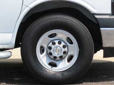 2025 Chevrolet Express Cargo WT