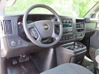 2025 Chevrolet Express Cargo WT