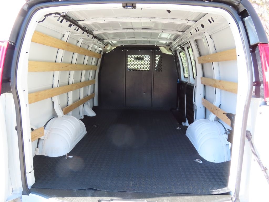 2024 Chevrolet Express Cargo 2500 WT