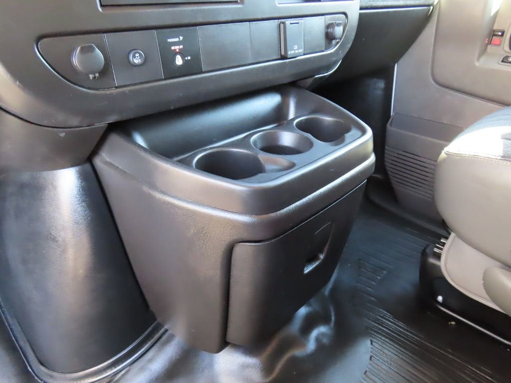 2024 Chevrolet Express Cargo 2500 WT