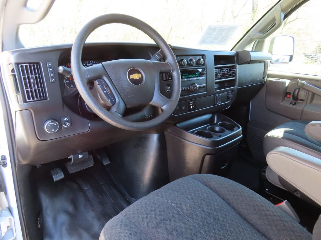 2024 Chevrolet Express Cargo 2500 WT