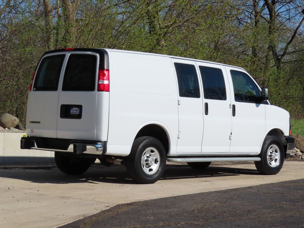 2024 Chevrolet Express Cargo 2500 WT