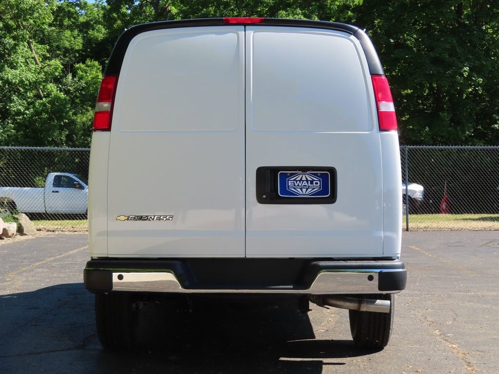 2026 Chevrolet Express Cargo WT