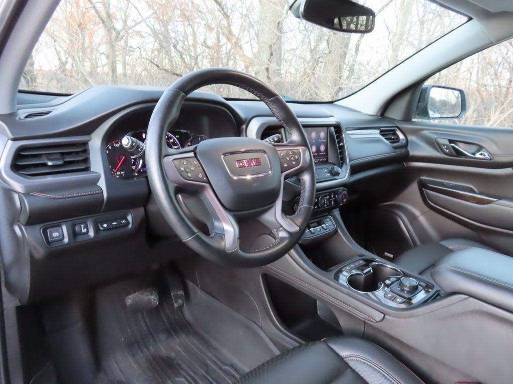 2023 GMC Acadia AT4