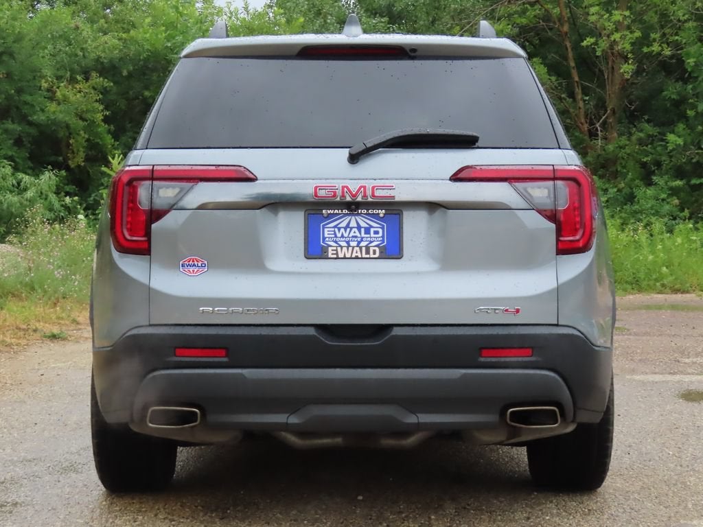 2023 GMC Acadia AT4
