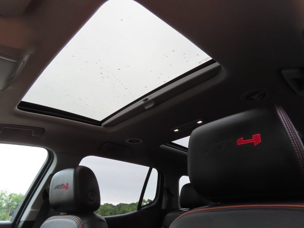 2023 GMC Acadia AT4