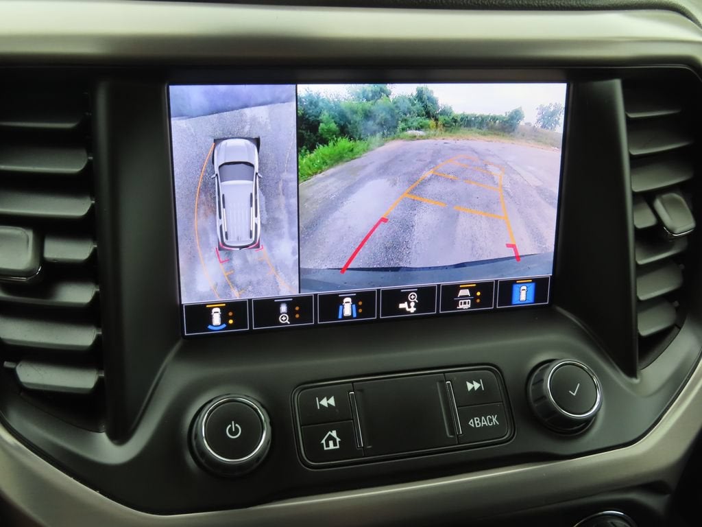 2023 GMC Acadia AT4