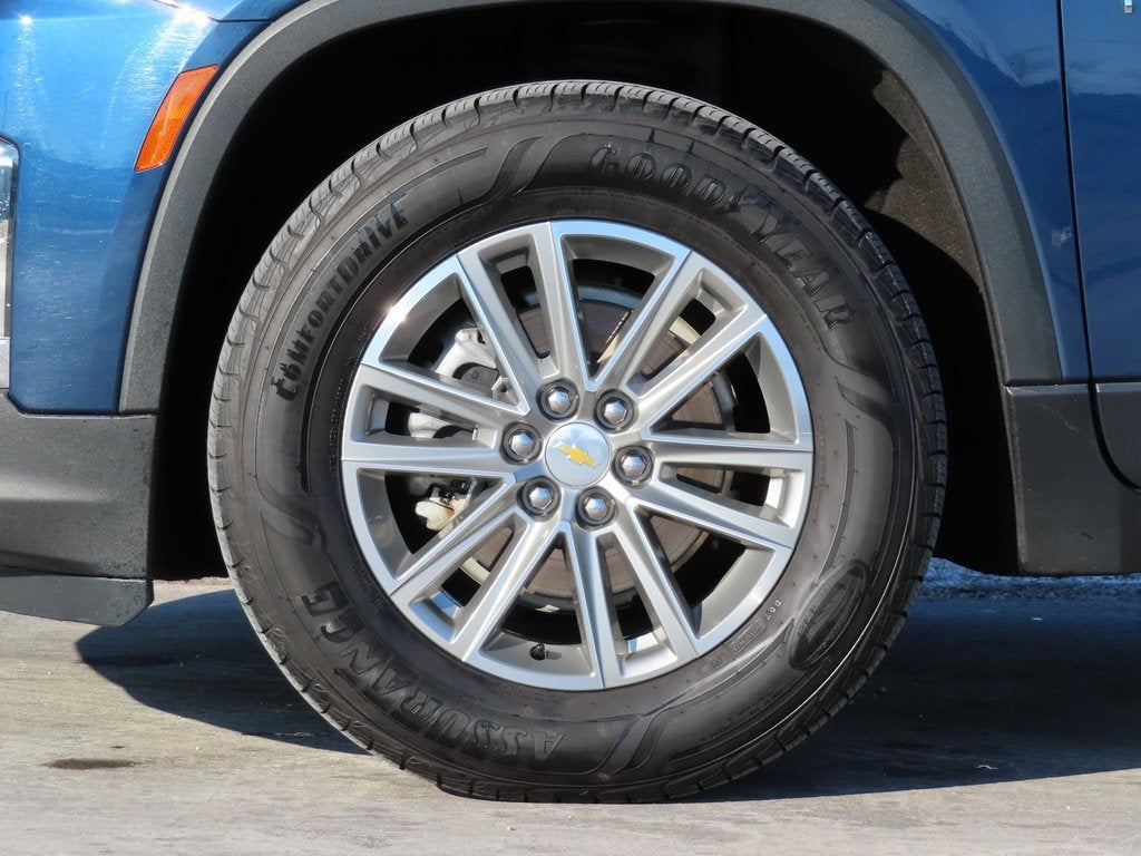 2022 Chevrolet Traverse LT Cloth
