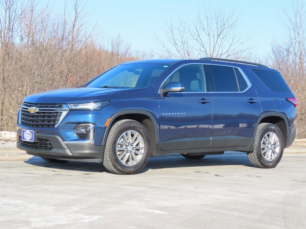 2022 Chevrolet Traverse LT Cloth