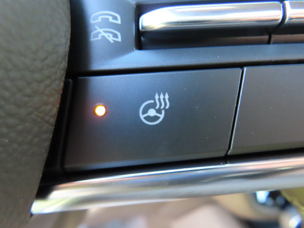 2027 Chevrolet Suburban LT - Photo 17
