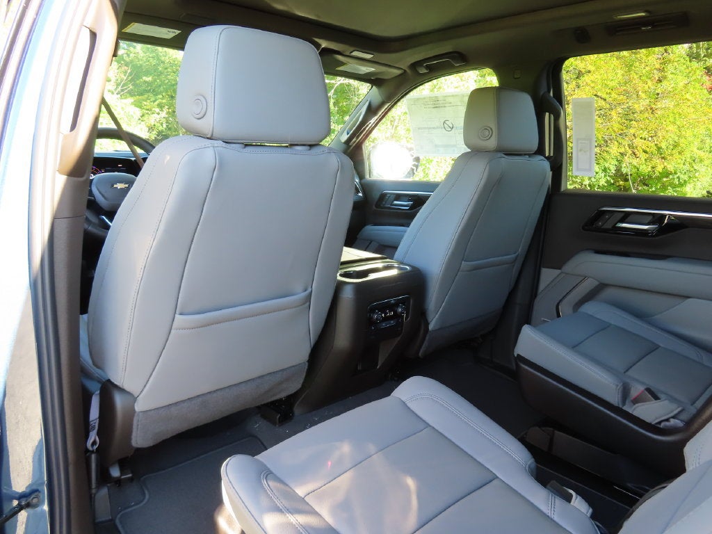 2027 Chevrolet Suburban LT