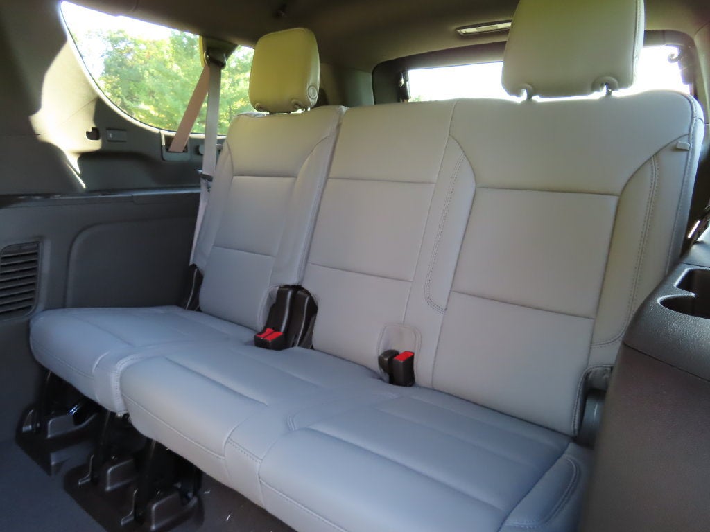 2027 Chevrolet Suburban LT - Photo 30