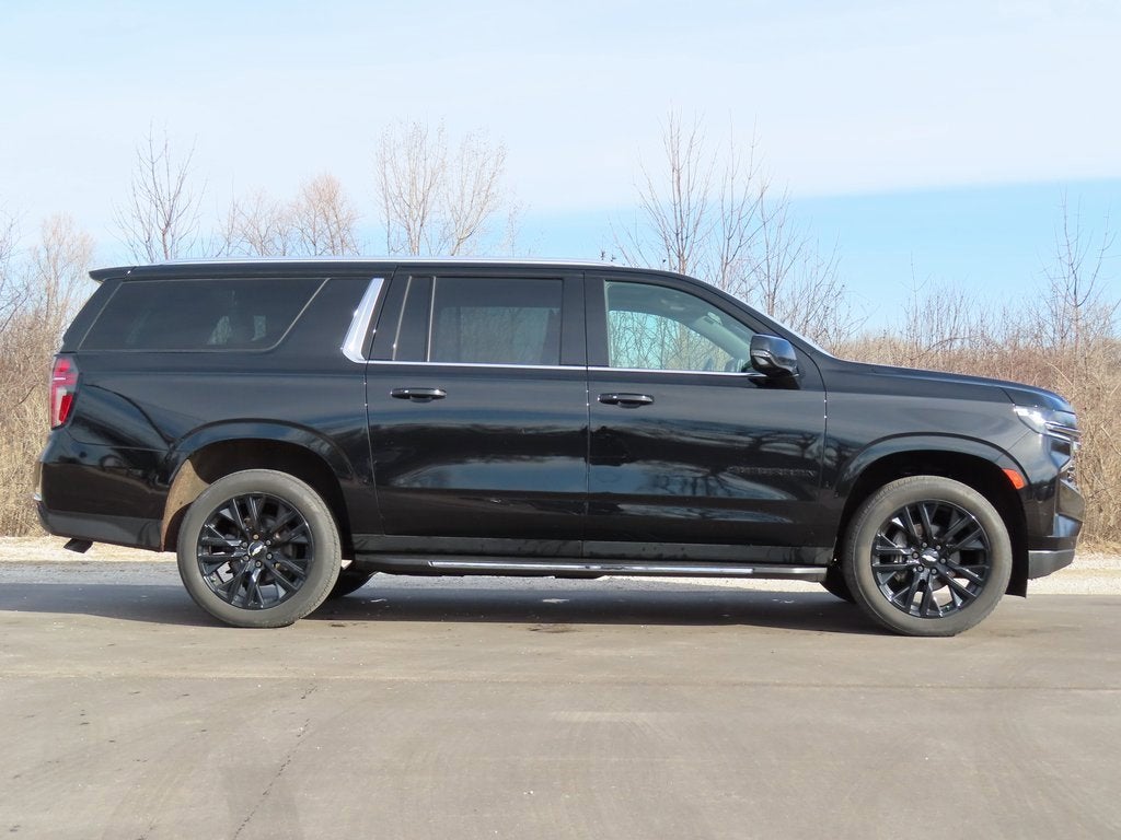 2022 Chevrolet Suburban LT