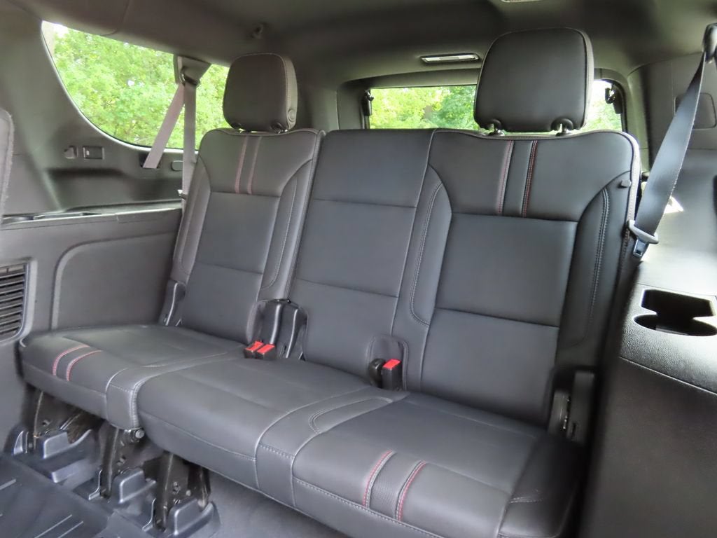 2022 Chevrolet Suburban RST