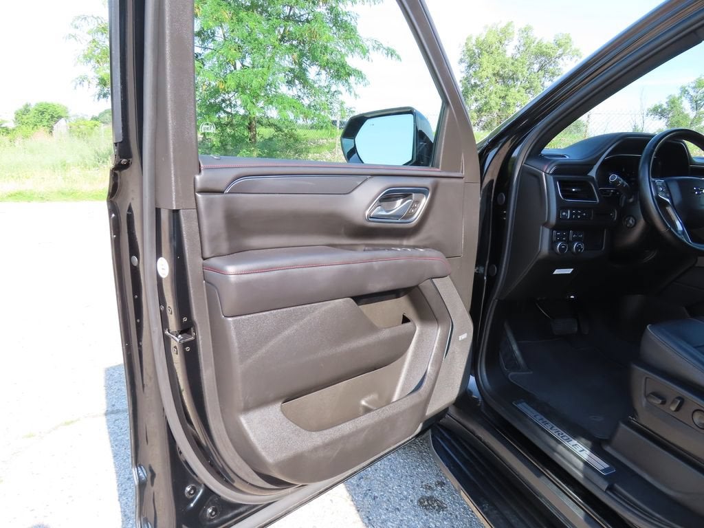 2024 Chevrolet Suburban RST