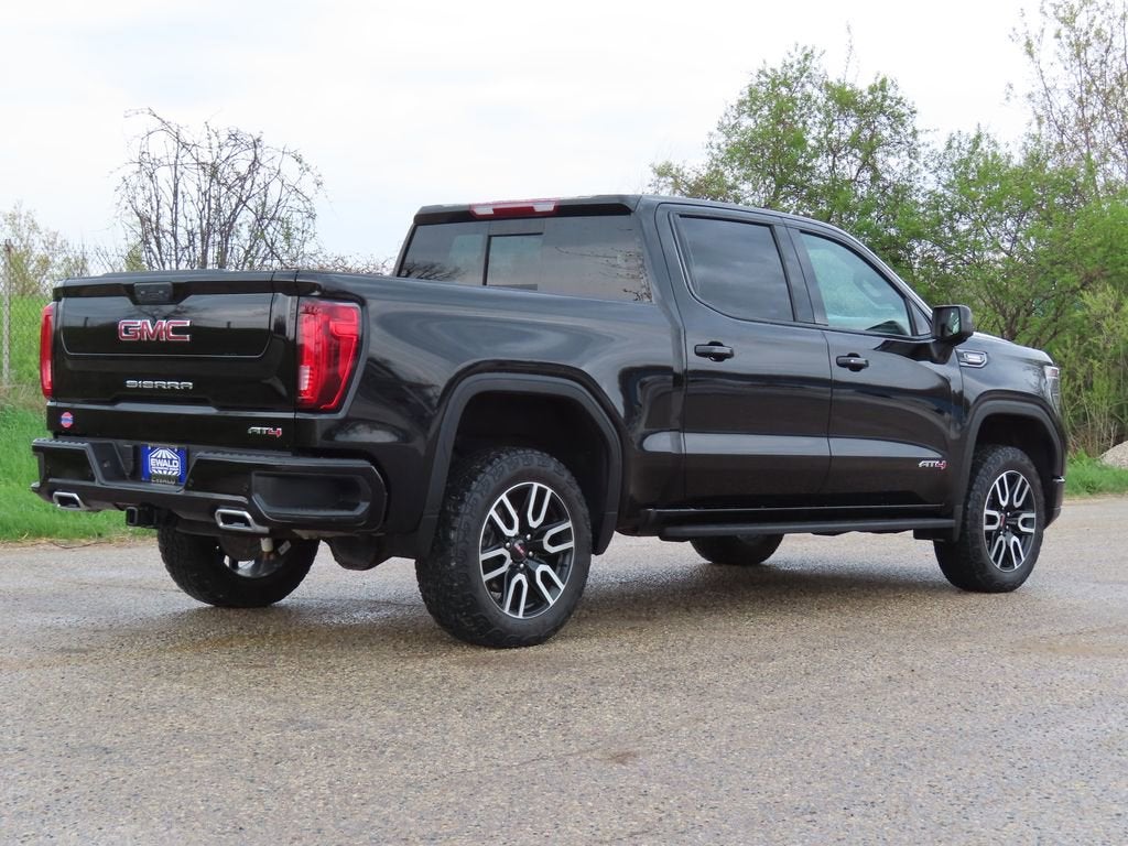 2025 GMC Sierra 1500 AT4