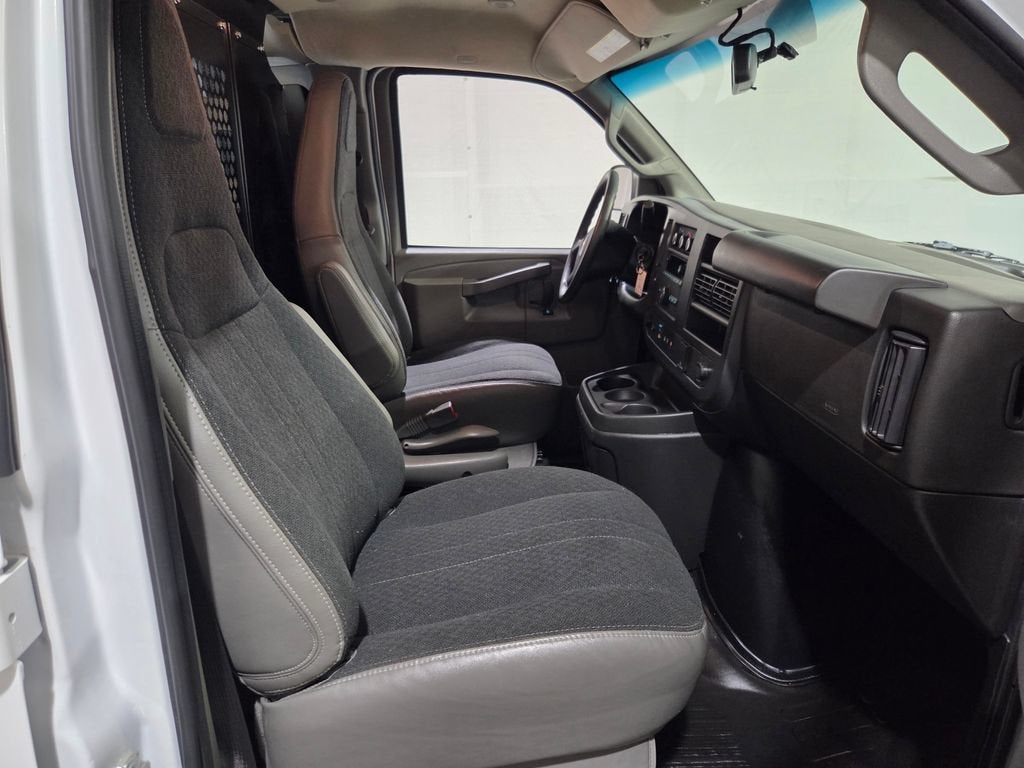 2024 GMC Savana Cargo 2500 Work Van
