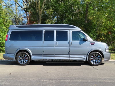 2024 GMC Savana Cargo 2500 Work Van