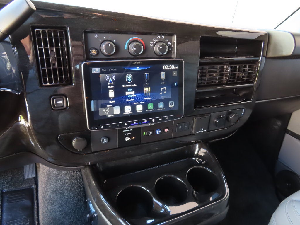 2024 GMC Savana Cargo 2500 Work Van